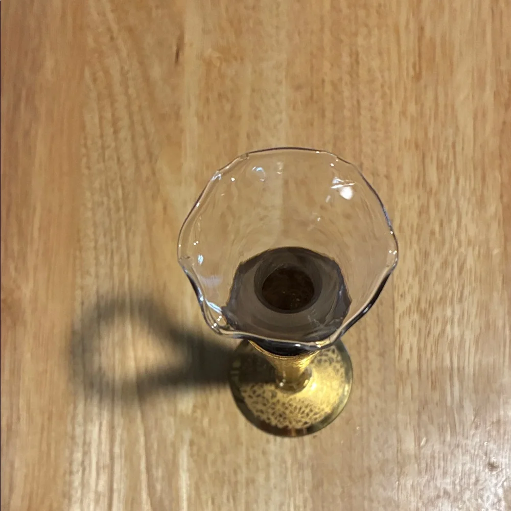 Elegant Gold Floral Vase - Picture 3 of 6